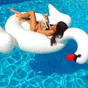 Meet your Posher, Stefana